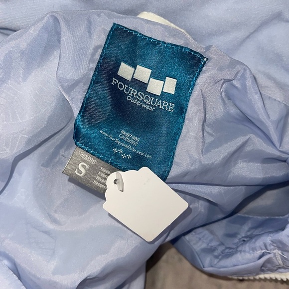 Four square snow boarding jacket small - Picture 3 of 6